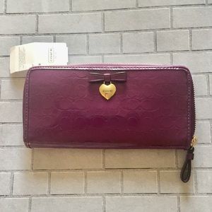 Coach Wallet - Iris Bow & Heart (NWT!)